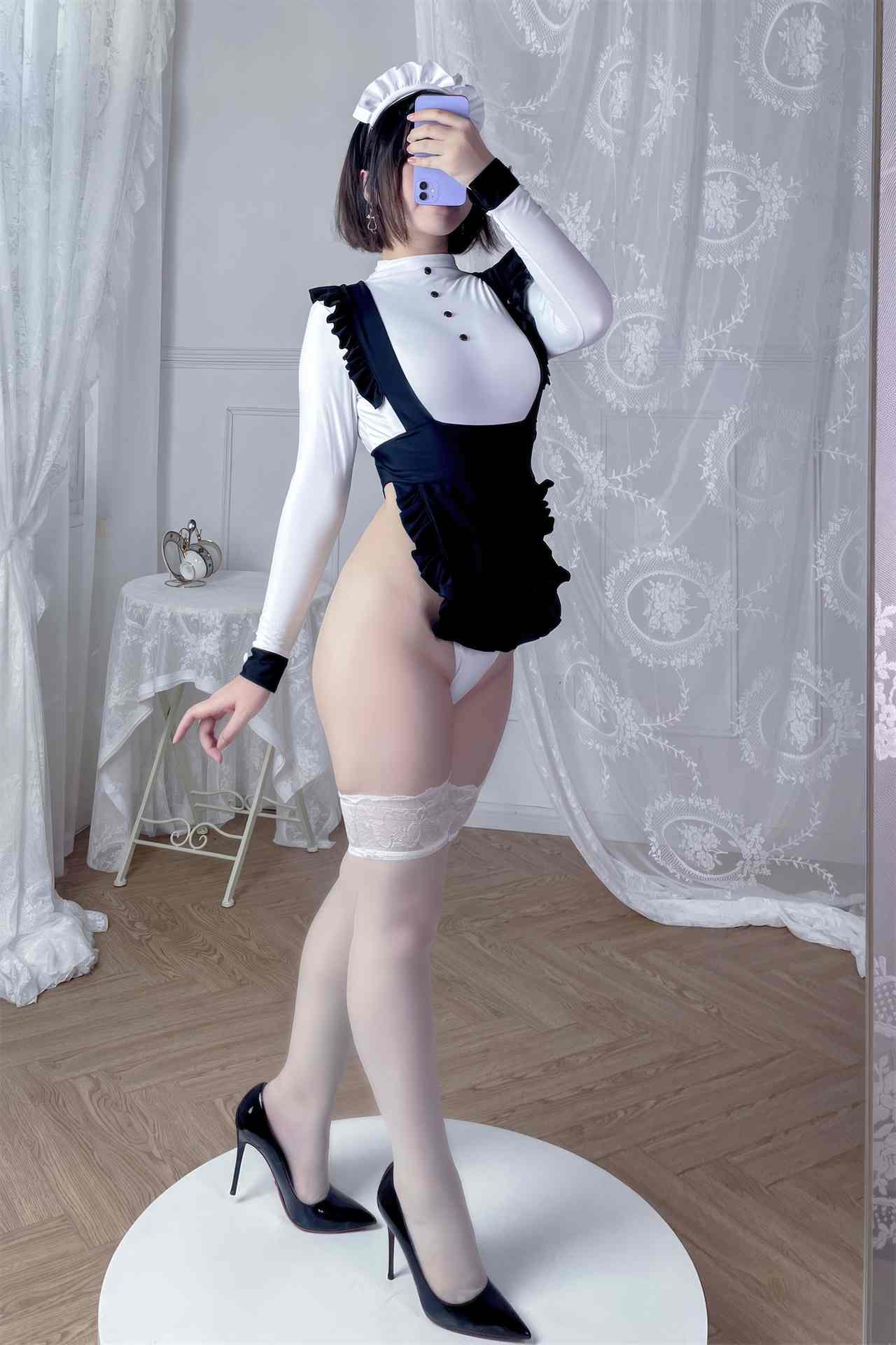 半半子纯白女仆